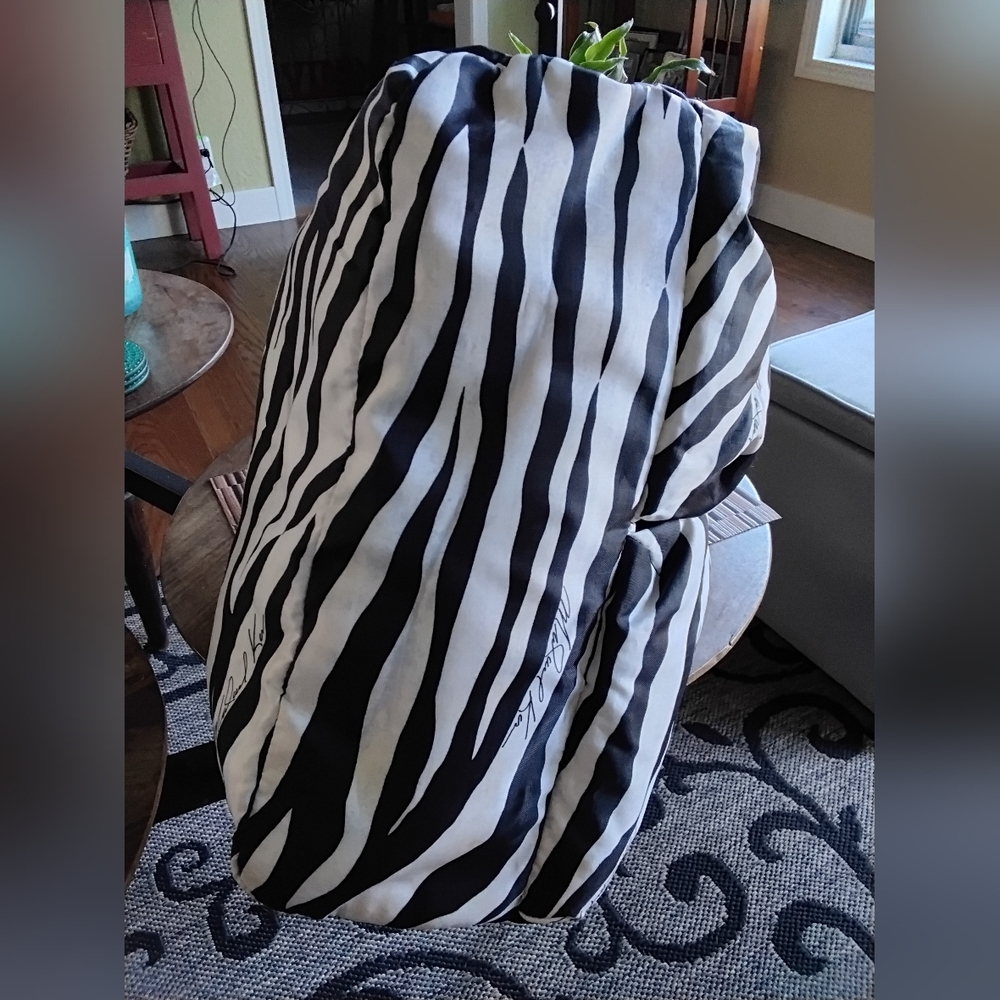 Michael Kors Black and White Zebra Shoulder Bag - Picture 6 of 8